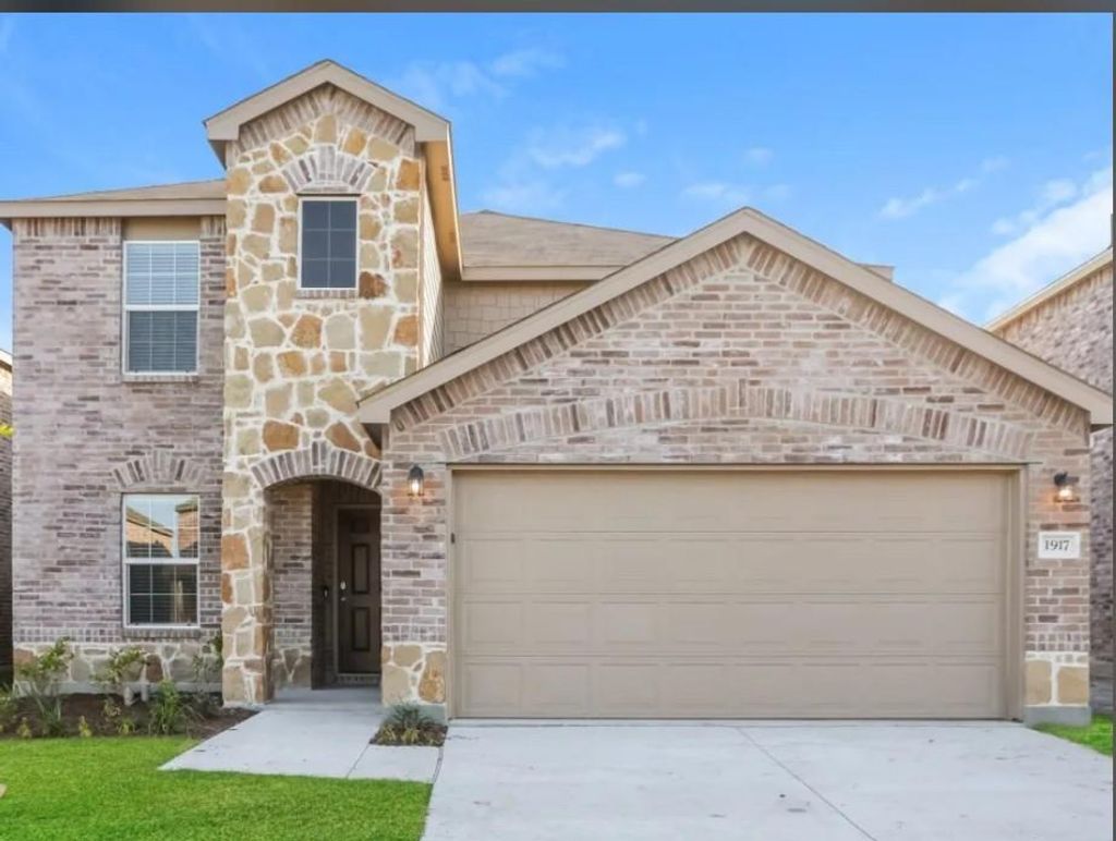 1917 Cherry Bark Lane, Forney