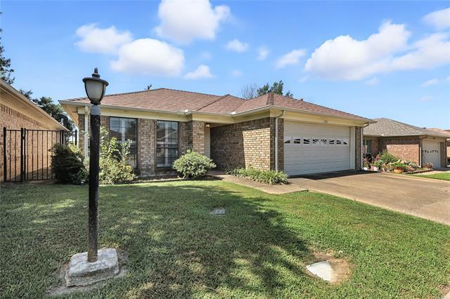 1756 Red Oak Circle, Sulphur Springs