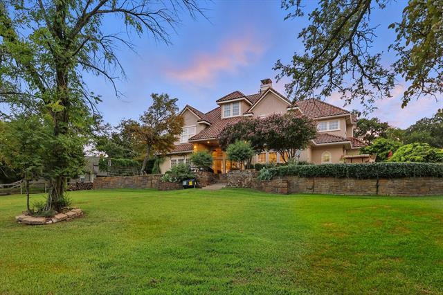 1211 Oak View, Oak Point