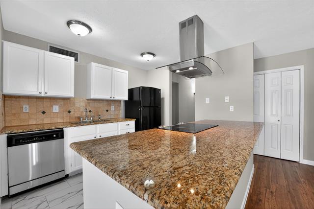 107 W Way Drive, Allen