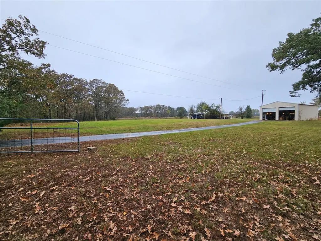 517 County Road 1944, Emory