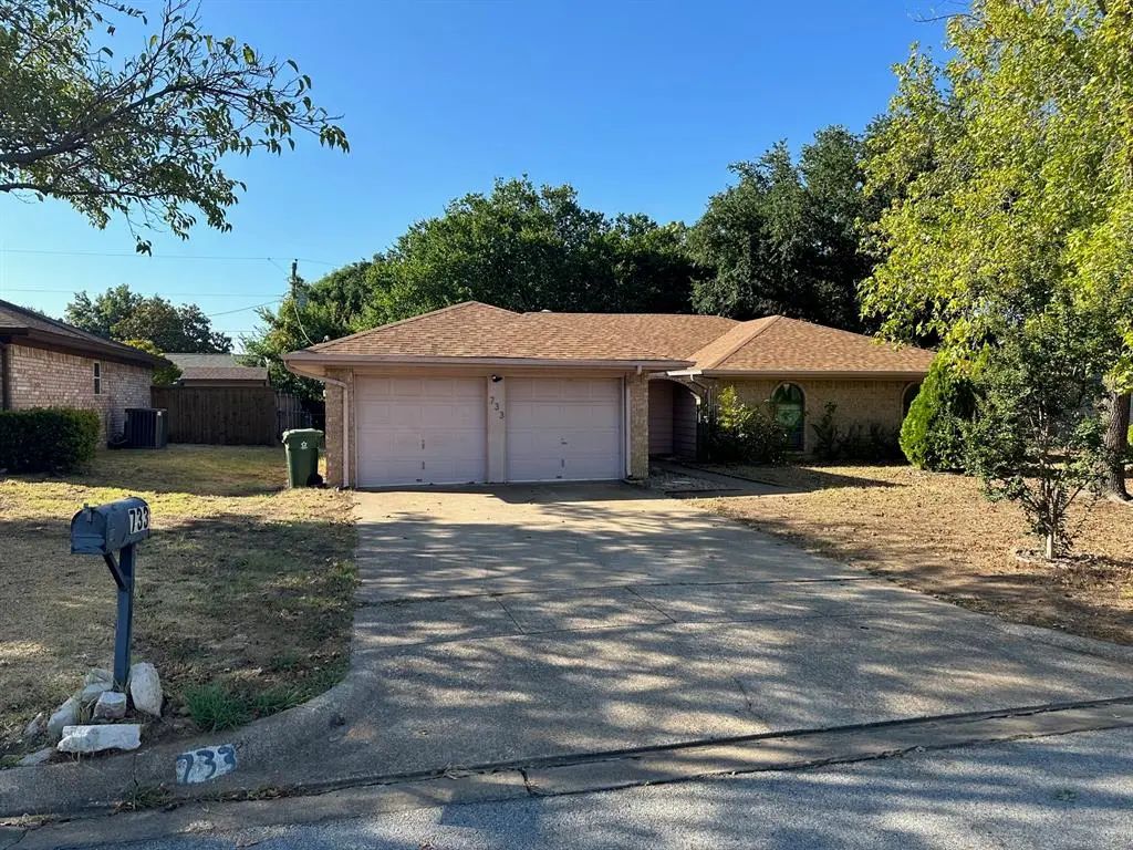 733 Toni Drive, Hurst
