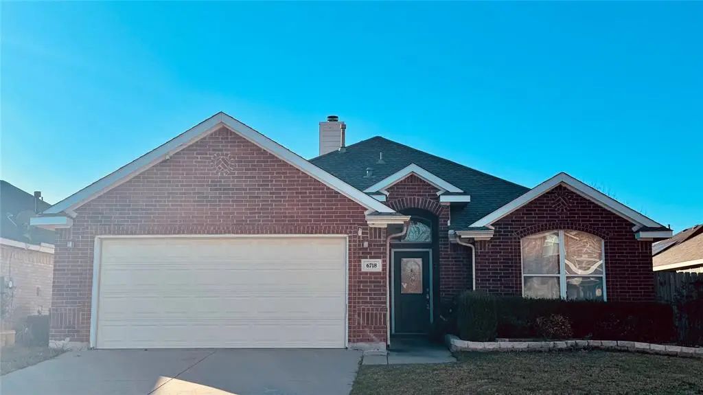 6718 Hillgreen Drive, Arlington