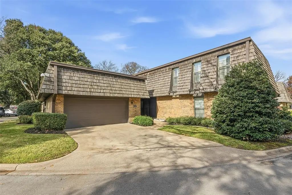 3016 Tanglewood Park E, Fort Worth