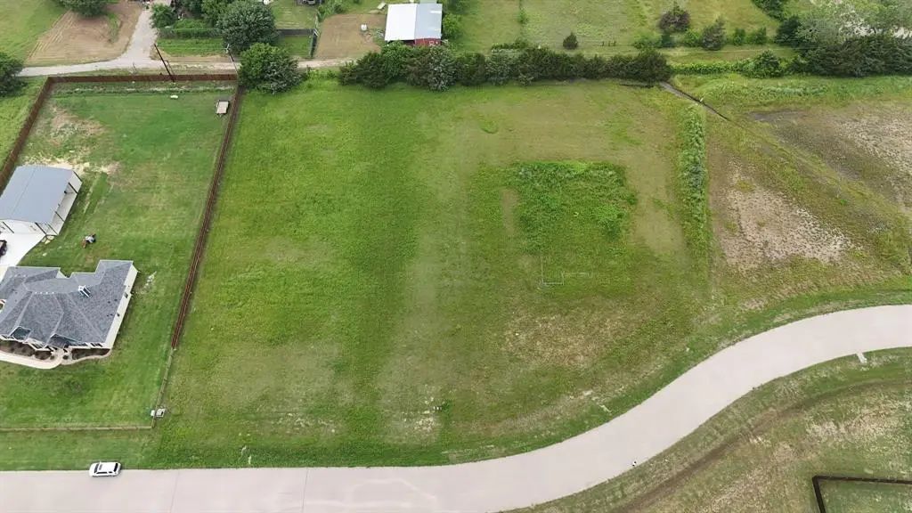 136 Homestead Lane, Waxahachie