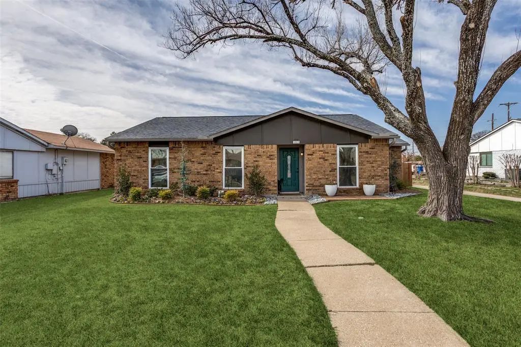 1913 Northwind Court, Garland
