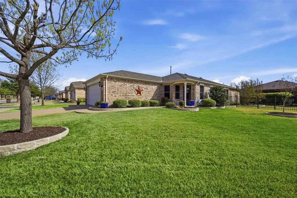 2649 Honeybee Lane, Frisco
