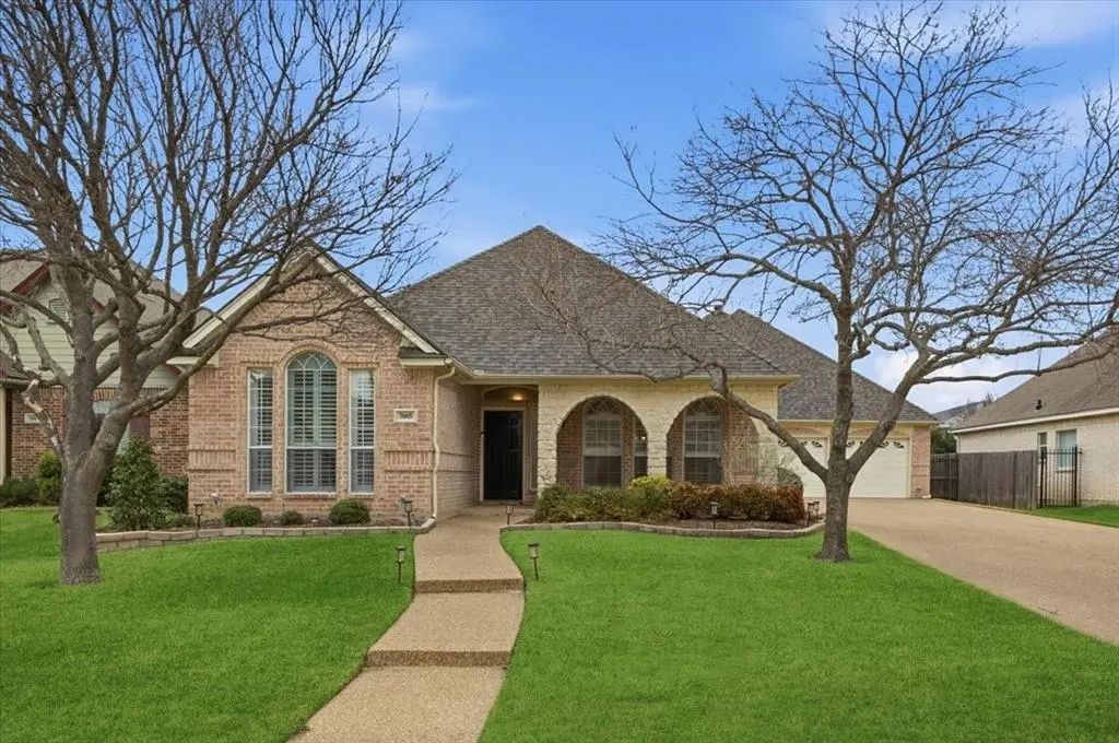 7005 Brierhill Court, Fort Worth