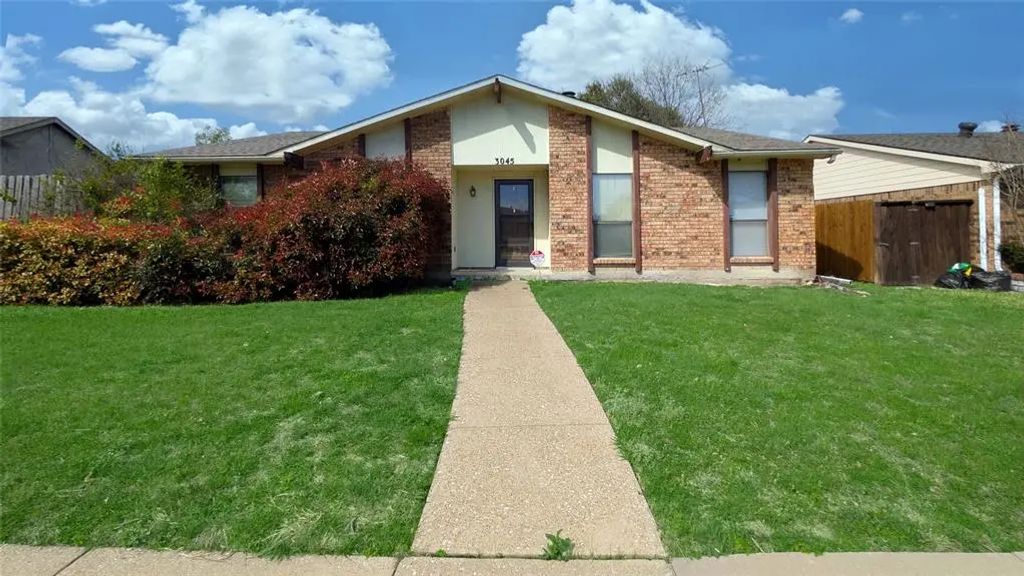 3045 Villa Sur Trail, Dallas