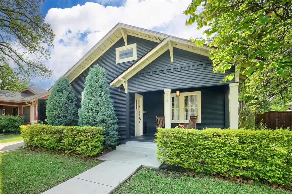 919 N Clinton Avenue, Dallas
