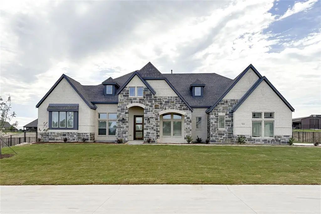 9224 Wood Duck Drive, New Fairview