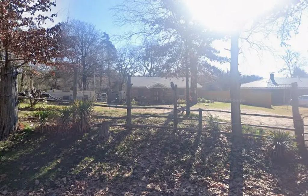 2752 Oak Ridge Road, Denison