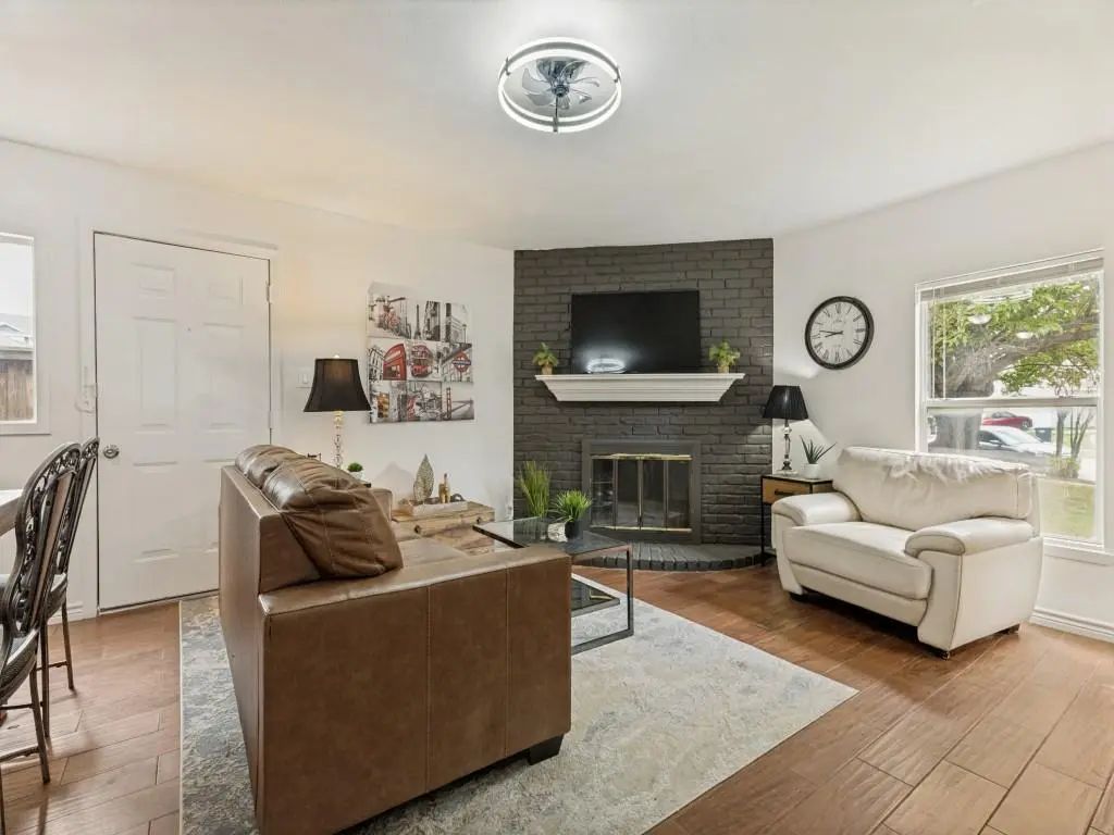 2406 Las Brisas Street, Fort Worth