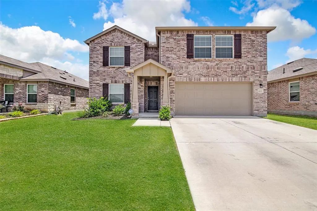 2101 Winding Creek Way, Denton