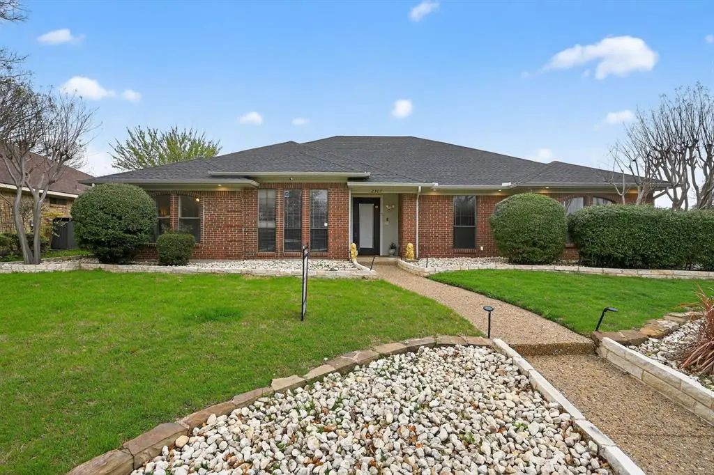 2307 Honeysuckle Drive, Richardson