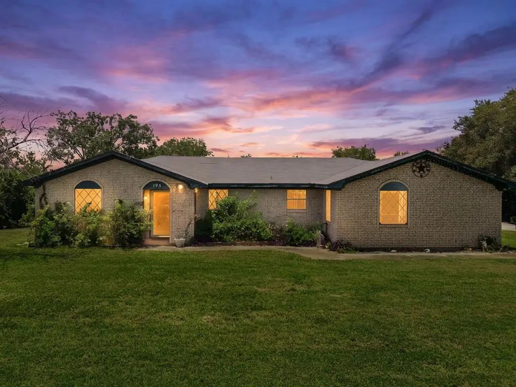 195 Amy Joy Drive, China Spring