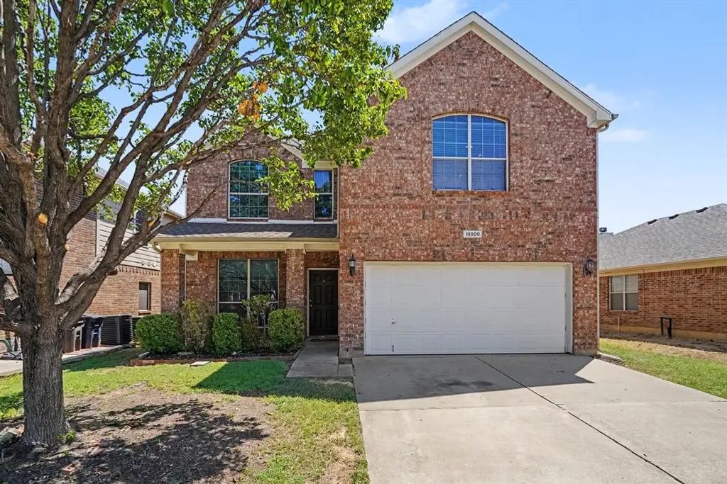10800 Emerald Park Lane, Fort Worth