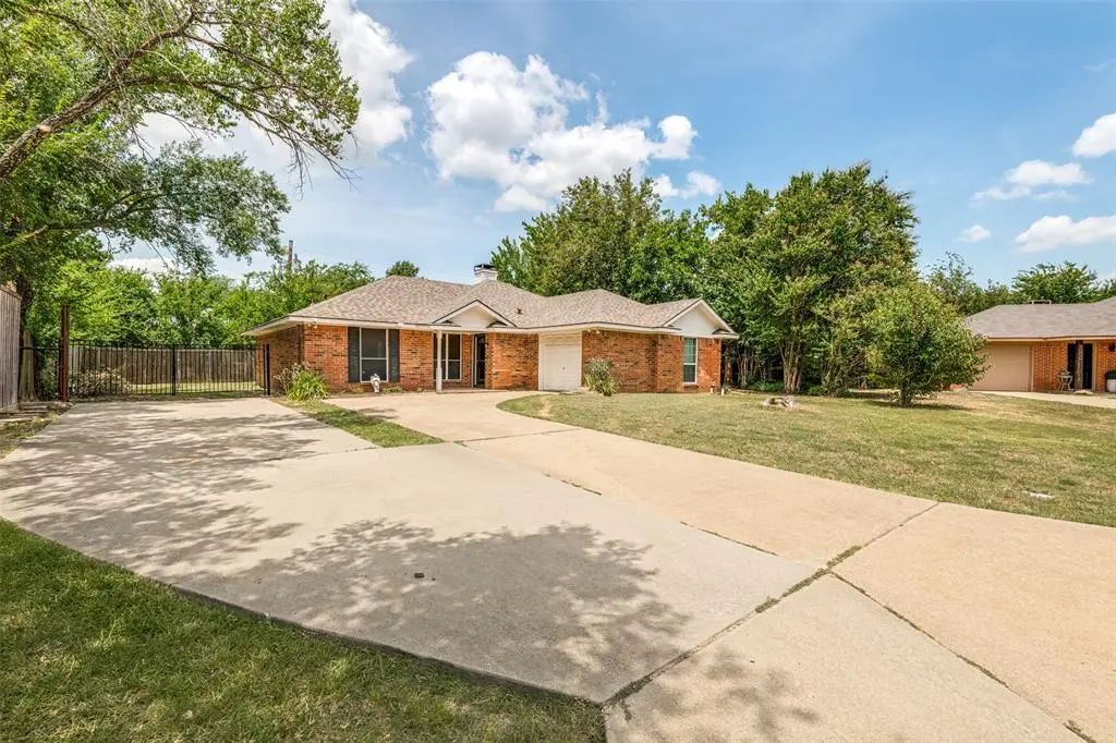 1004 Oak Grove Lane, Royse City