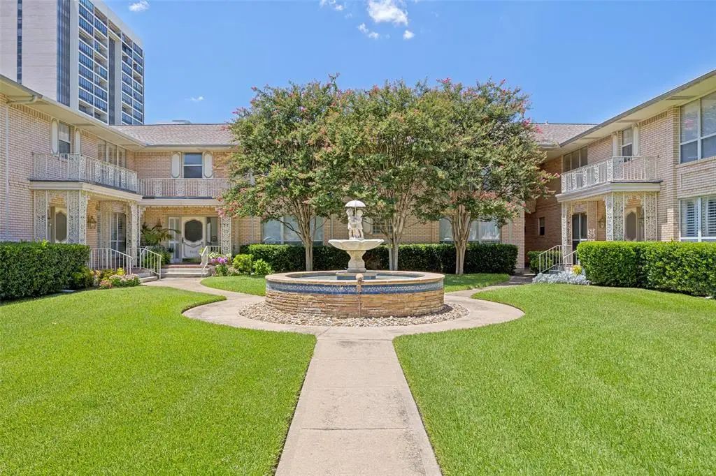 8619 Edgemere Road C, Dallas