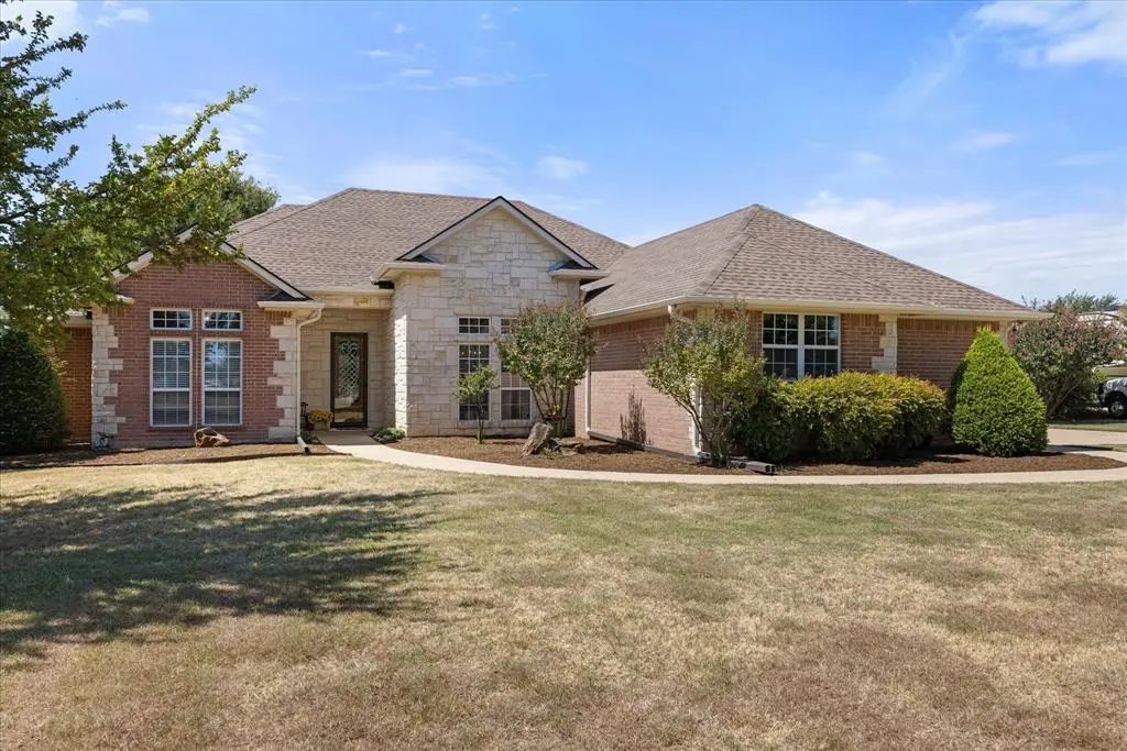 2101 W Emerald Bend Court, Granbury