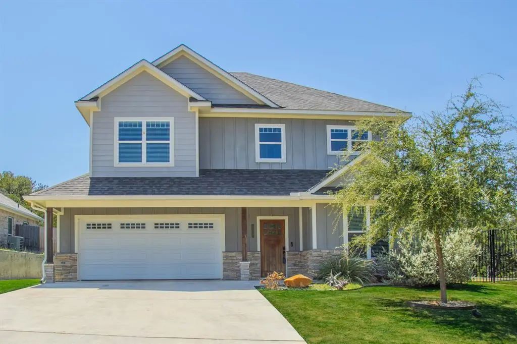 1300 Sleepy Hollow Road, Woodway