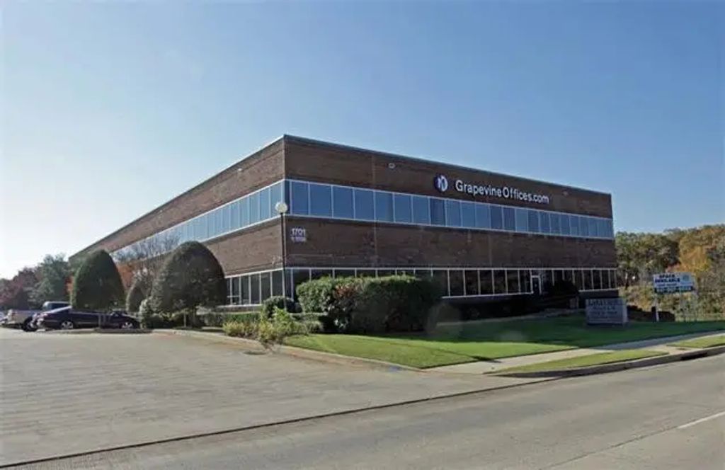 1701 W Northwest Highway, Grapevine