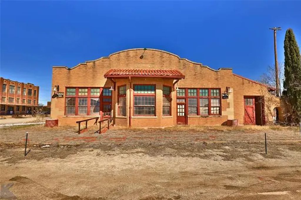 189 Locust, Abilene