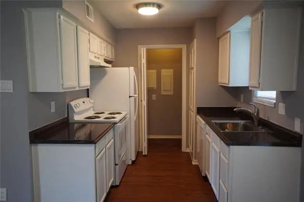 5805 Lake Hubbard Parkway 203, Garland
