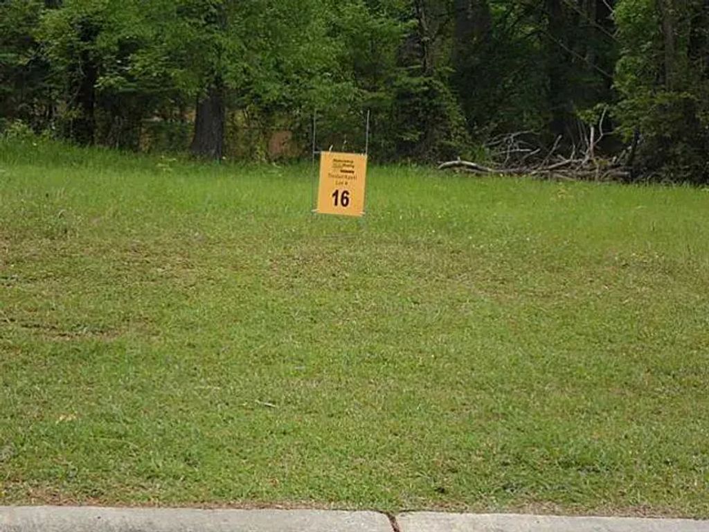 Timber Knoll Drive 16, Shreveport