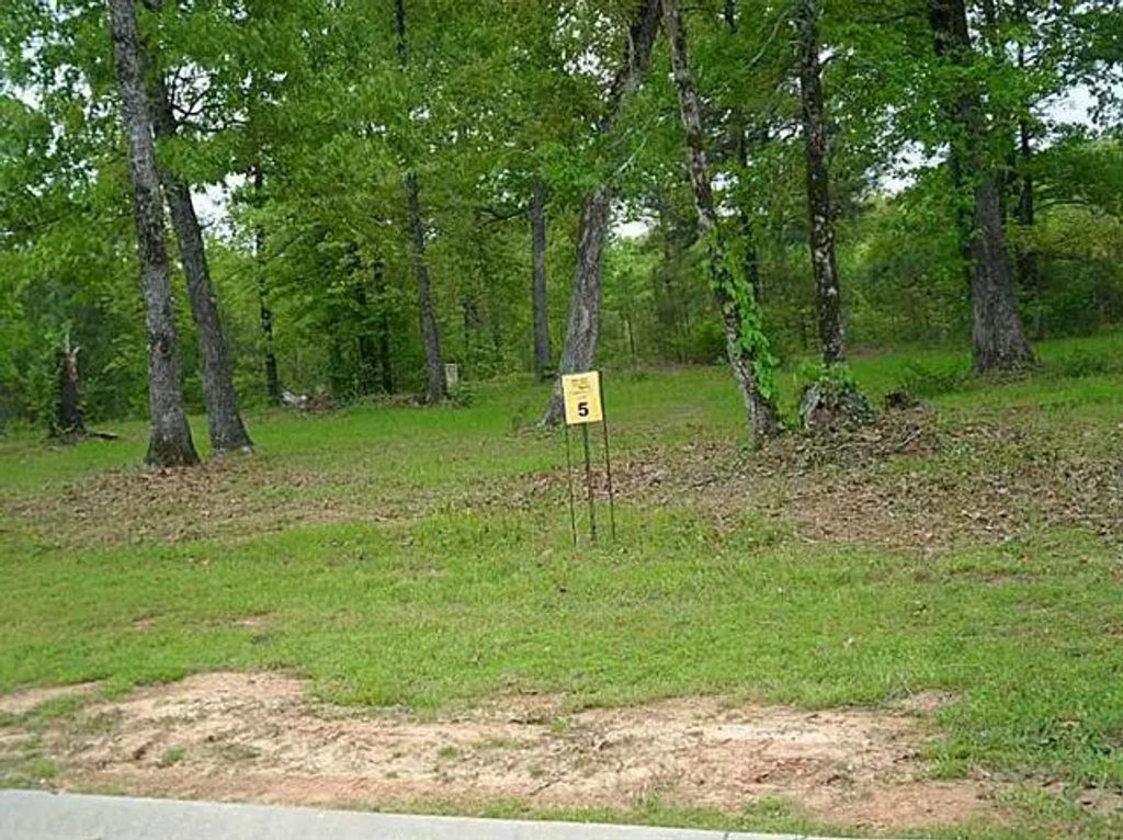 Timber Knoll Drive 5, Shreveport