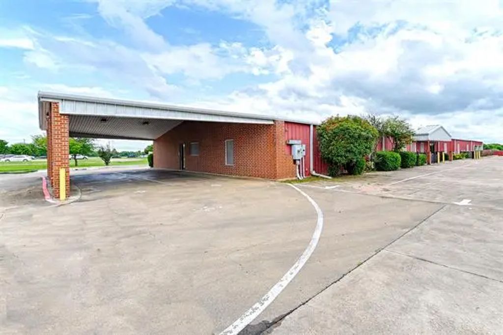 11663 W Hwy 175, Crandall