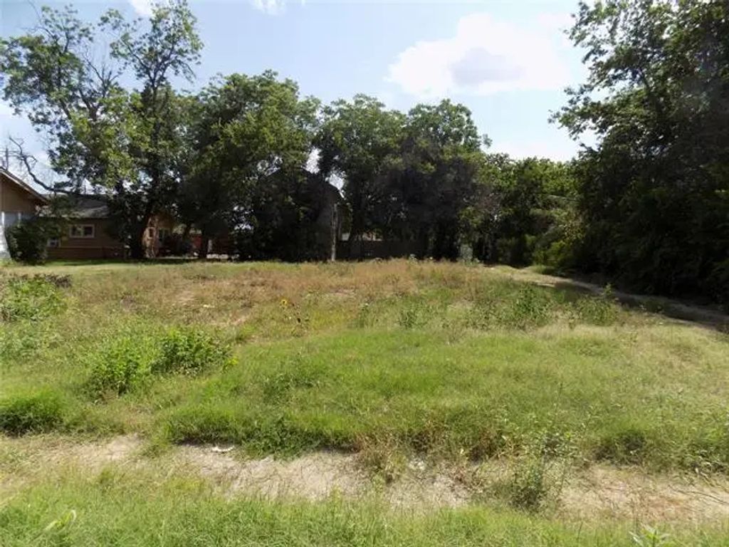 1309 1st Street, Brownwood
