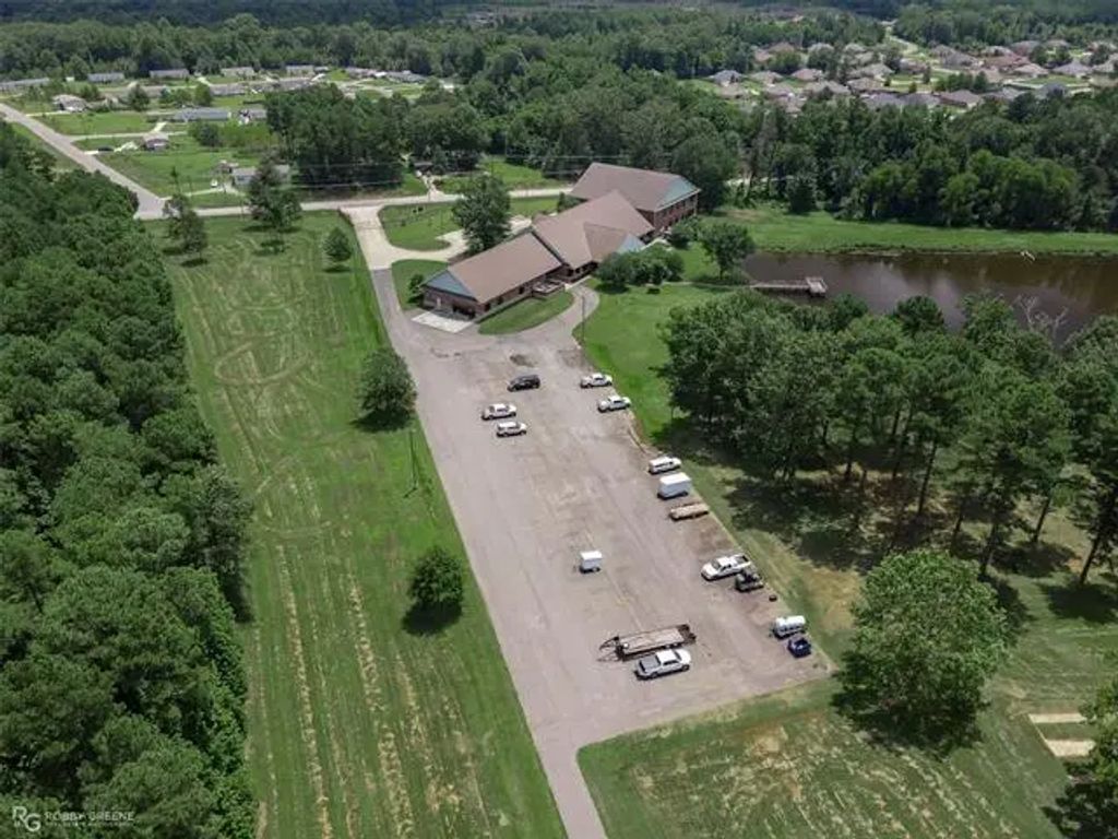 10100 Woolworth Road, Keithville