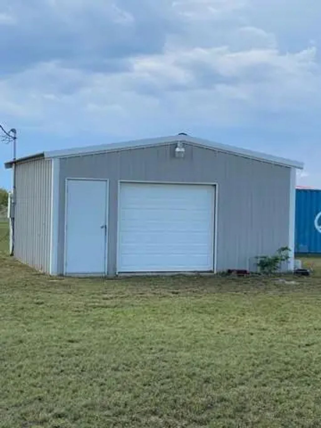 2565 County Road 617, Hamilton