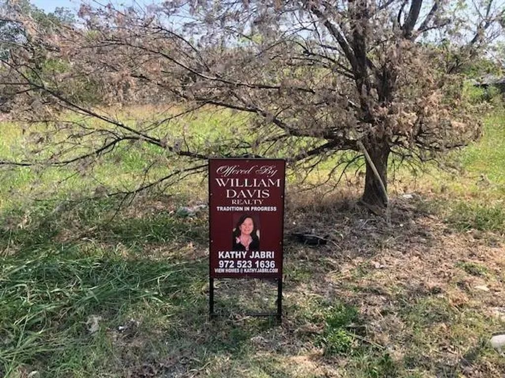 537 Dallas, Grand Prairie
