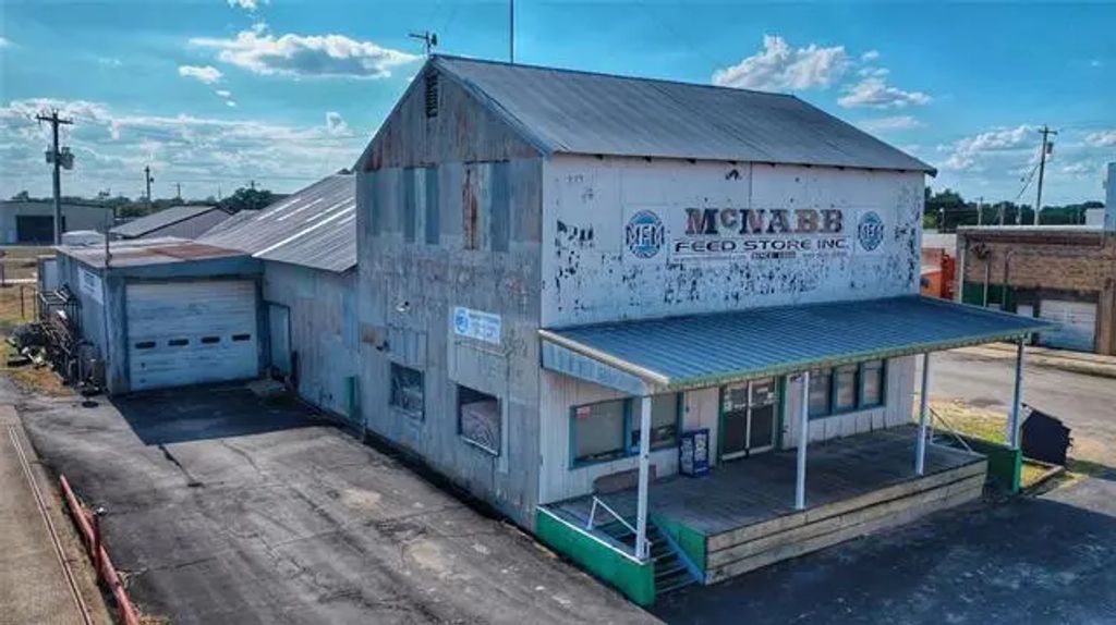 9 Clay Street, Nocona