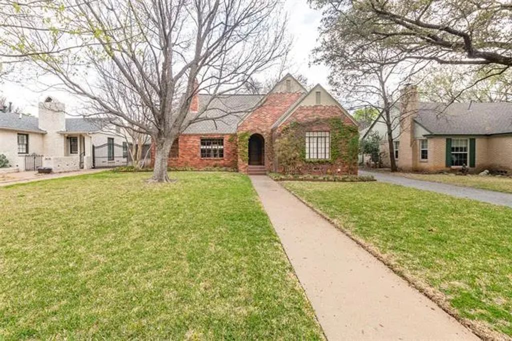 3624 Westcliff Road S, Fort Worth
