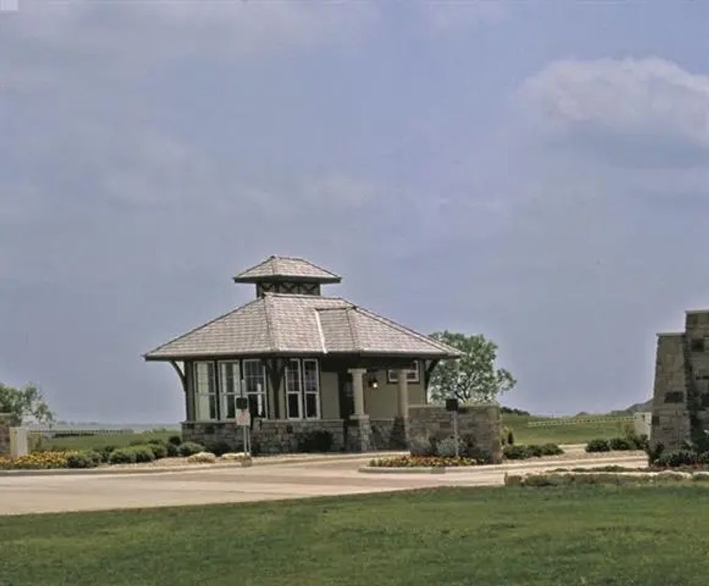 7105 Gleneagles Drive, Cleburne