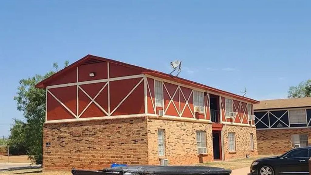 2410 N Willis Street, Abilene