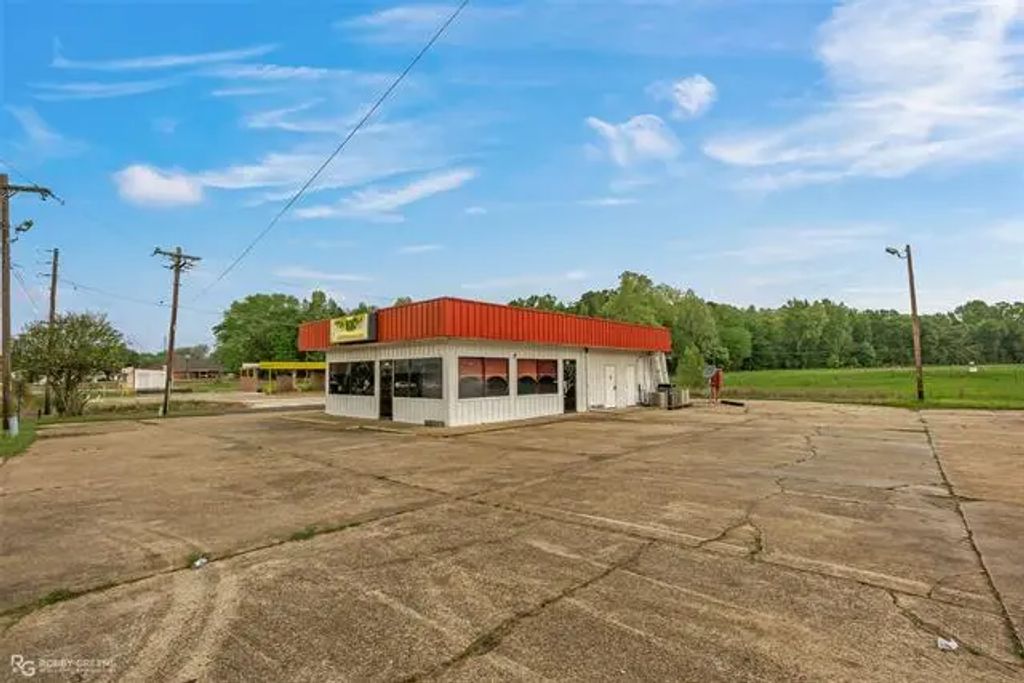 1100 Main Street, Logansport