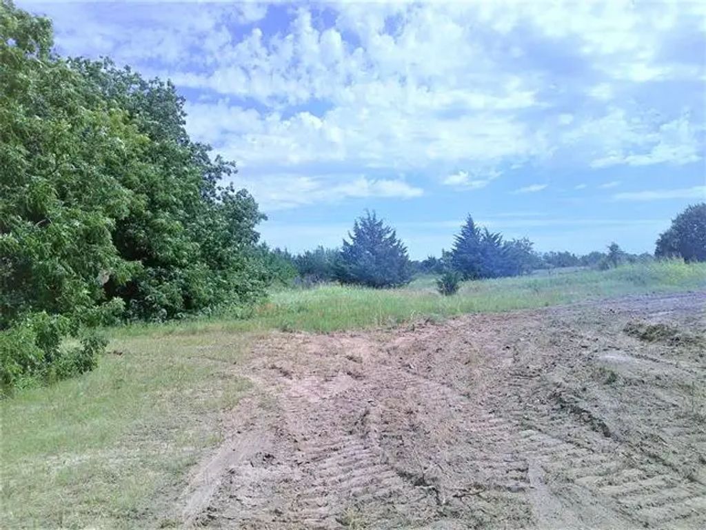 Tr 5 Border Street, Montague