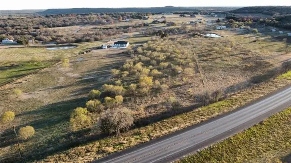 180 Brazos West Dr, Mineral Wells