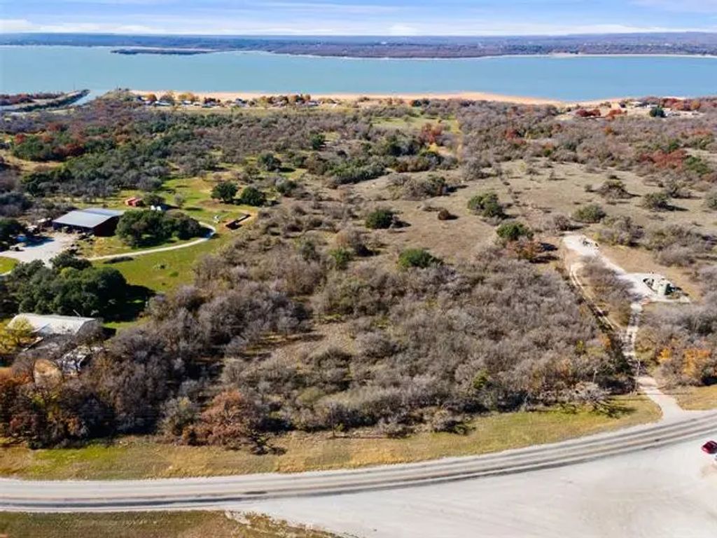 1519 Private Road, Bridgeport