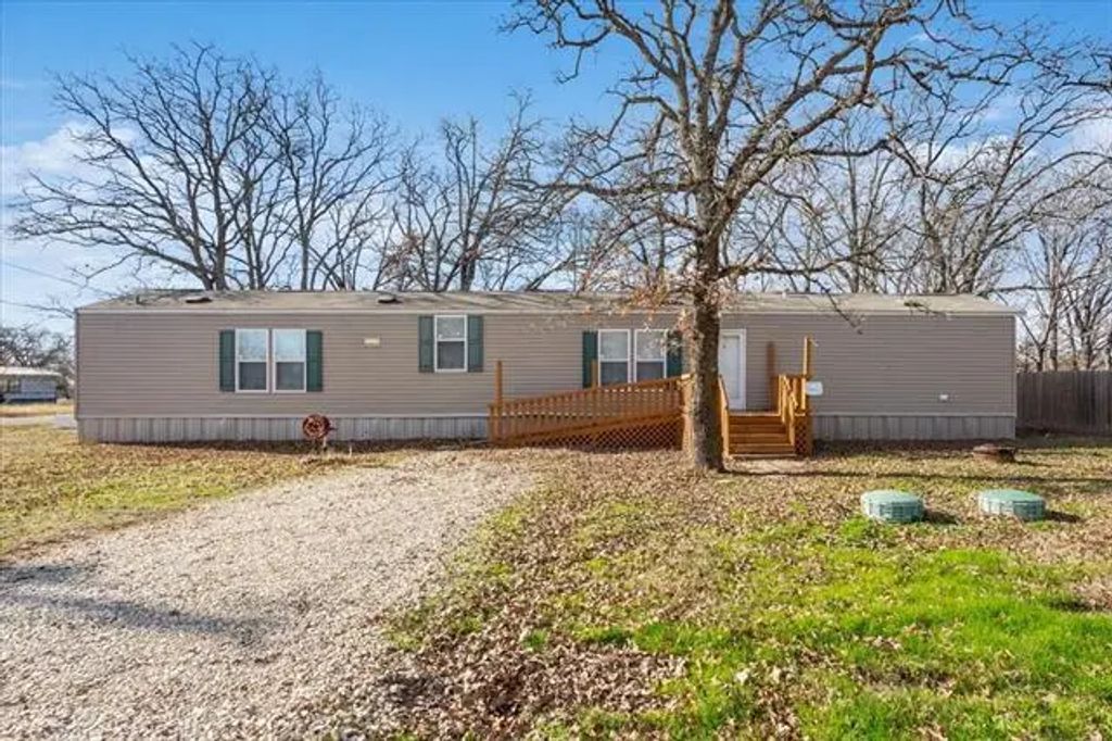 6067 Old Mexia Road, Waco