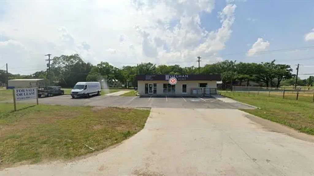 5335 Us Highway 377, Krugerville