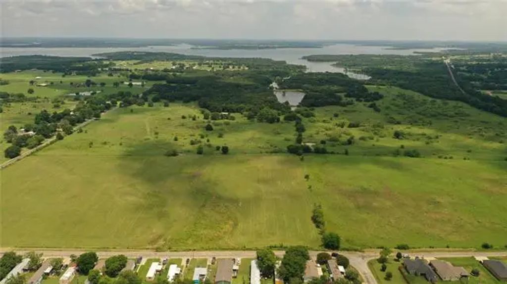 001 Holford, Pilot Point