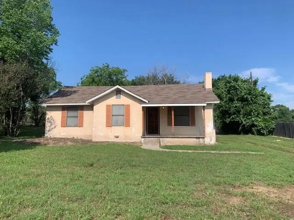 833 Boyd Road, Azle