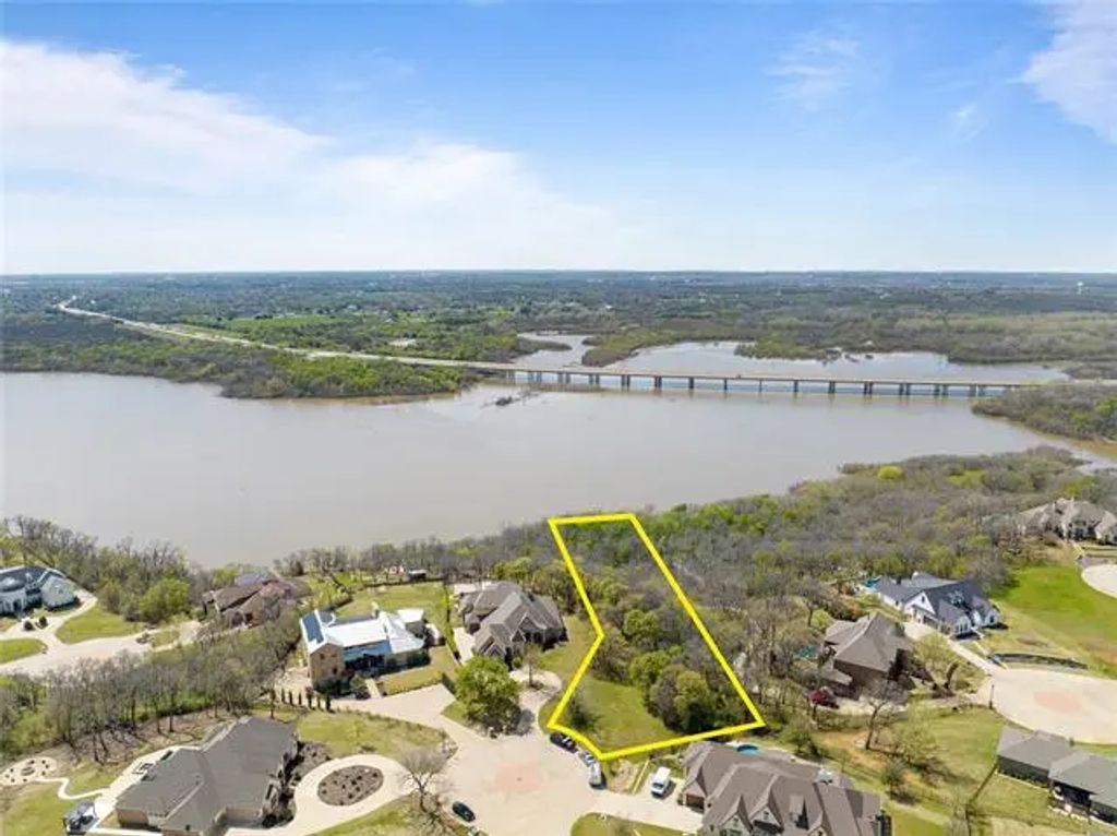 3805 Lake Cove Court, Corinth