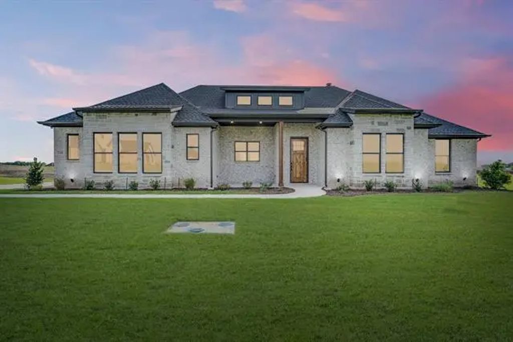 2241 Pitchfork Ranch Road, Waxahachie