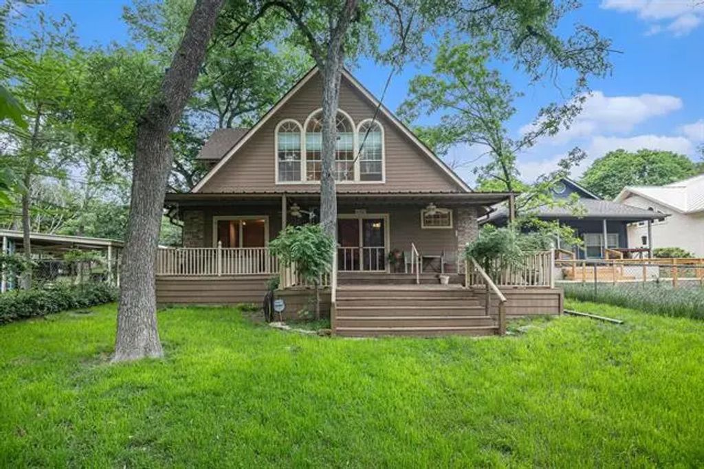1139 E Lake Drive, Weatherford